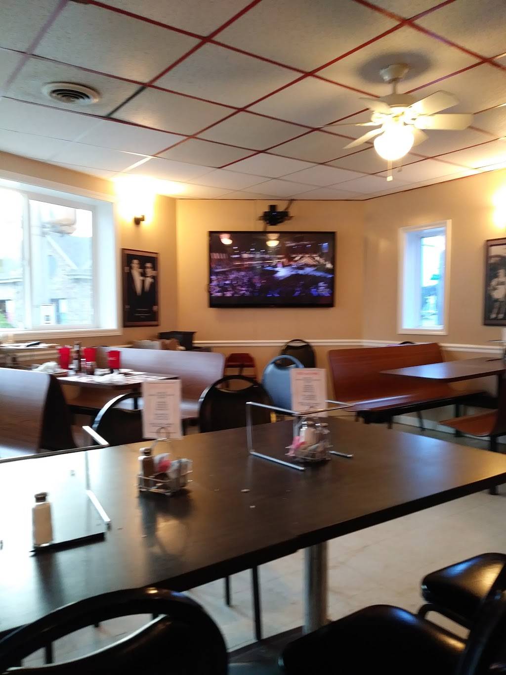 Roma Pizza | restaurant | 2400 Franklin St, Michigan City, IN 46360, USA | 2198729123 OR +1 219-872-9123