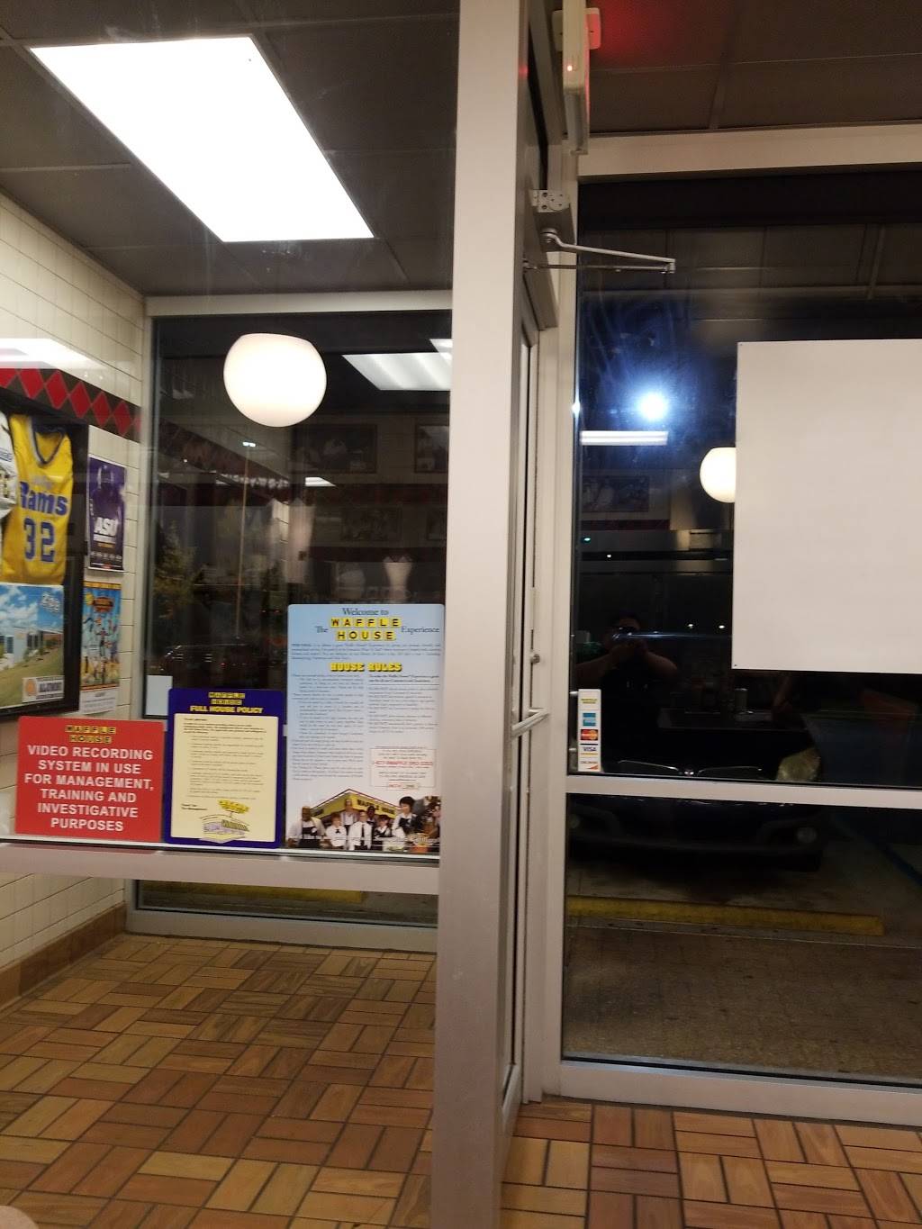 Waffle House | meal takeaway | 121 W Oglethorpe Blvd, Albany, GA 31701, USA | 2294207765 OR +1 229-420-7765