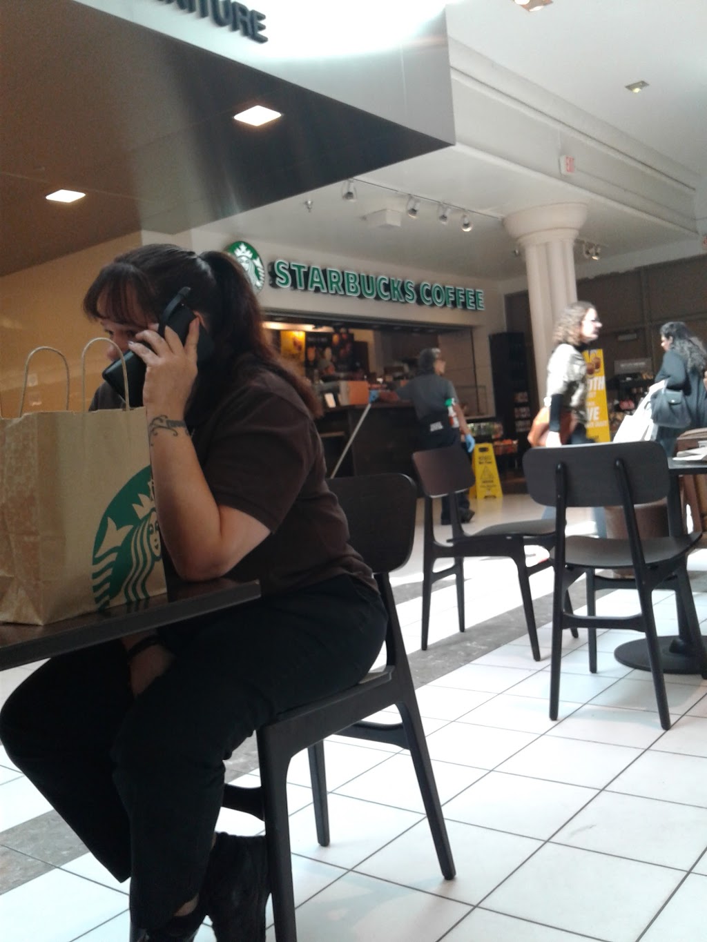 Starbucks | cafe | 7575 SW 88th St, Miami, FL 33173, USA | 3056665115 OR +1 305-666-5115