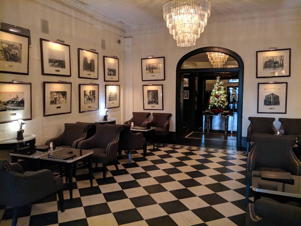 The Commodore Bar & Restaurant | restaurant | 79 Western Ave N, St Paul, MN 55102, USA | 6513305999 OR +1 651-330-5999