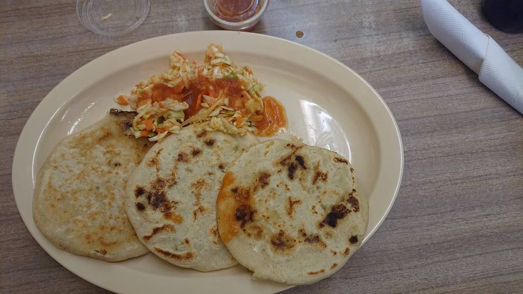 Pupusas La Sabrosa | restaurant | 250 E Antelope Ave, Woodlake, CA 93286, USA | 4086616263 OR +1 408-661-6263