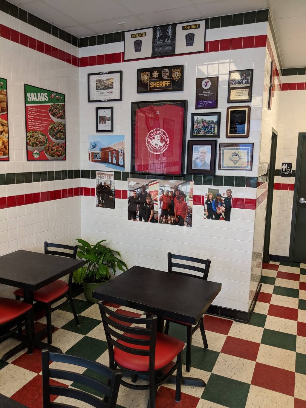 Jets Pizza | meal delivery | 2695 Sugarloaf Pkwy, Lawrenceville, GA 30045, USA | 7702370006 OR +1 770-237-0006