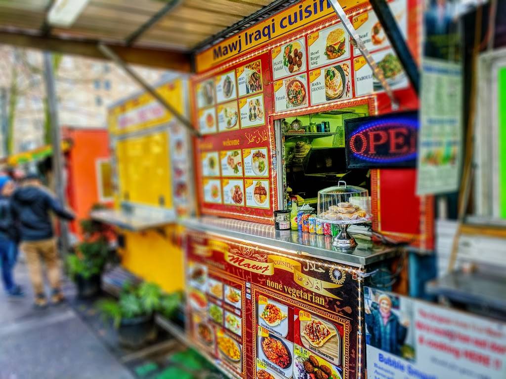 Al Mawj Food Cart | meal takeaway | 301-399 SW 5th Ave, Portland, OR 97204, USA | 5037505263 OR +1 503-750-5263