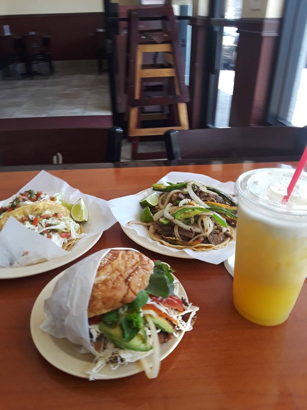 Panaderia Oaxaqueña Y Restaurant | restaurant | 1275 S Santa Fe Ave Suite #108, Vista, CA 92083, USA | 7609459442 OR +1 760-945-9442