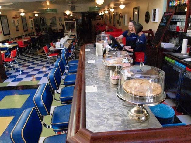 Green Light Diner | cafe | 18820 Front St NE, Poulsbo, WA 98370, USA | 3606973449 OR +1 360-697-3449