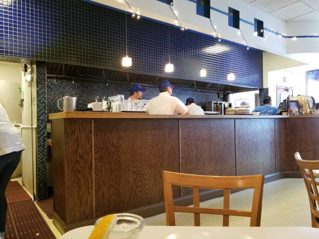 Cross-Rhodes Restaurant | restaurant | 913 Chicago Ave, Evanston, IL 60202, USA | 8474754475 OR +1 847-475-4475