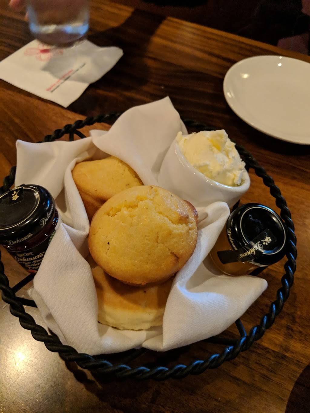 South City Kitchen Avalon | restaurant | 9000 Avalon Blvd, Alpharetta, GA 30009, USA | 6787223602 OR +1 678-722-3602