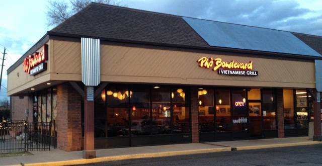 Pho Bowlevard Vietnamese Grill | restaurant | 5950 S Platte Canyon Rd, Littleton, CO 80123, USA | 3037303049 OR +1 303-730-3049