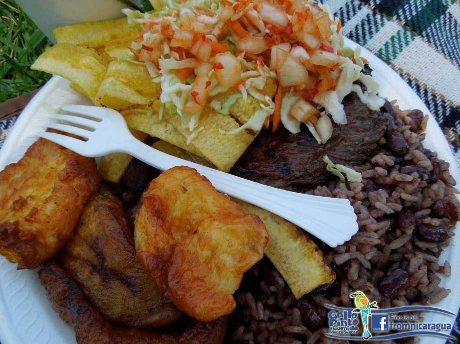 pupuseria y restaurante champas victorias | restaurant | 8120 Avalon Blvd, Los Angeles, CA 90003, USA | 3232392523 OR +1 323-239-2523