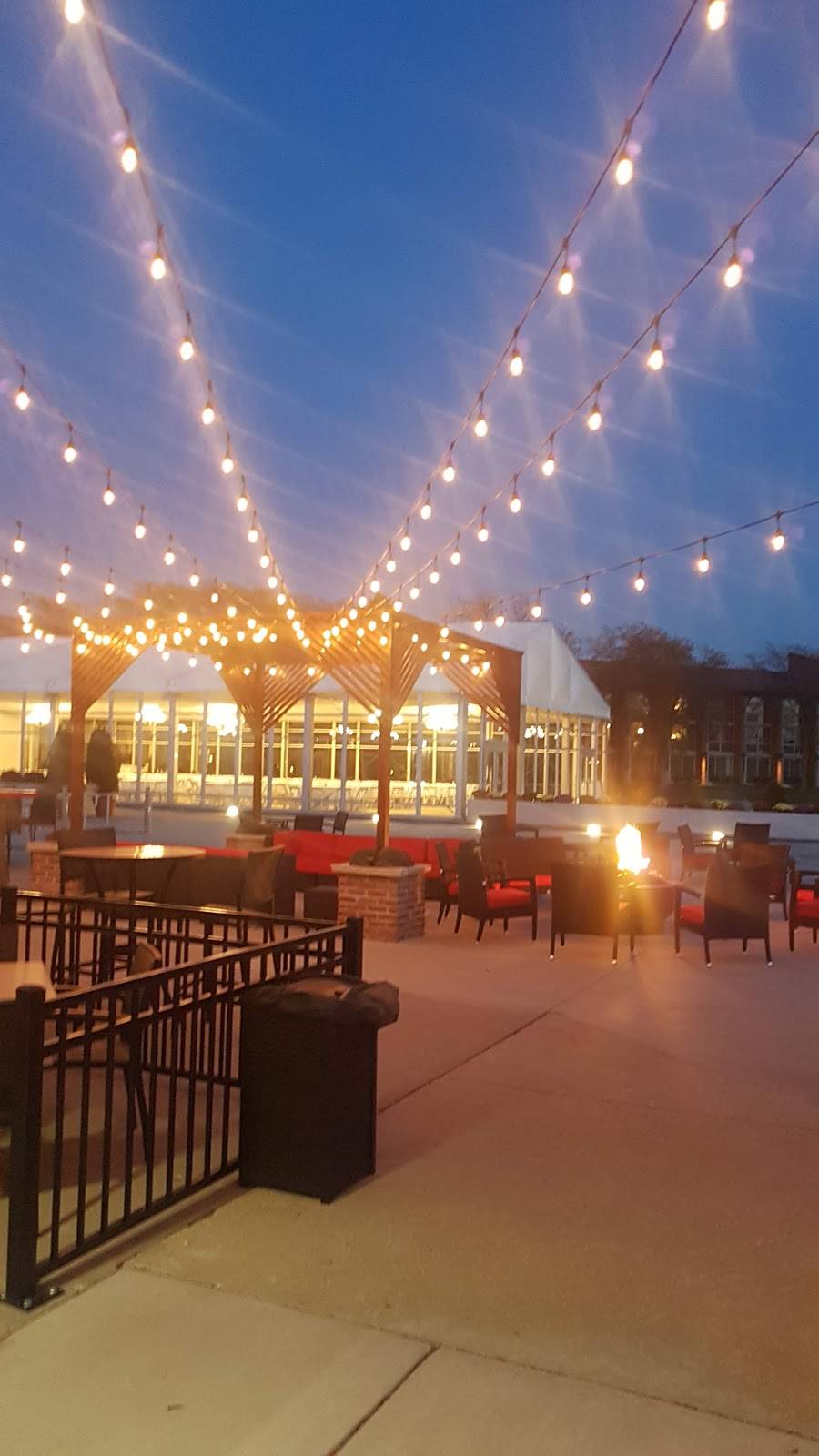 Three Embers Restaurant | restaurant | 10 Marriott Dr, Lincolnshire, IL 60069, USA | 8476340100 OR +1 847-634-0100