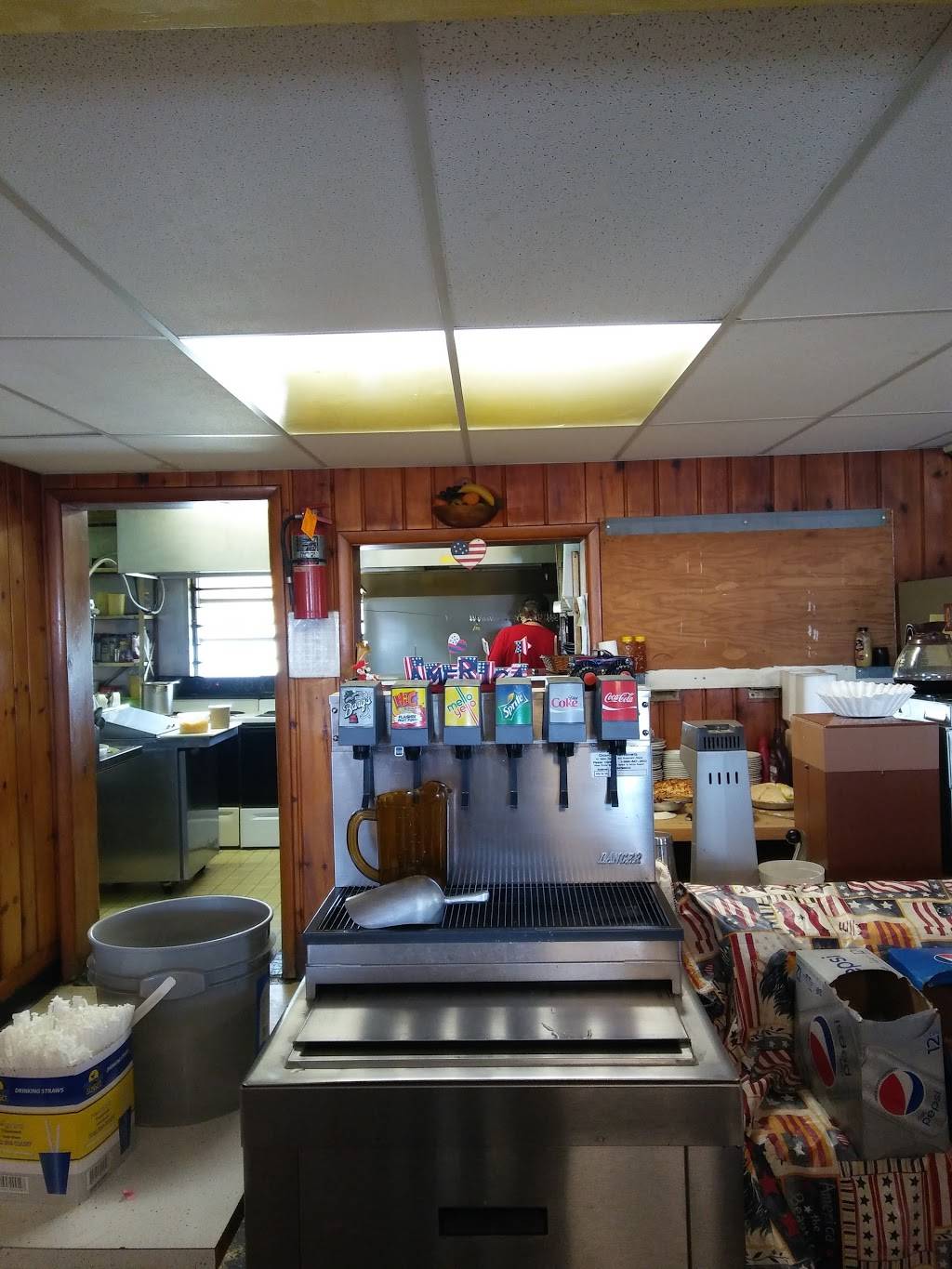 Henrys Restaurant | restaurant | 6275 US-40, West Jefferson, OH 43162, USA | 6148799321 OR +1 614-879-9321