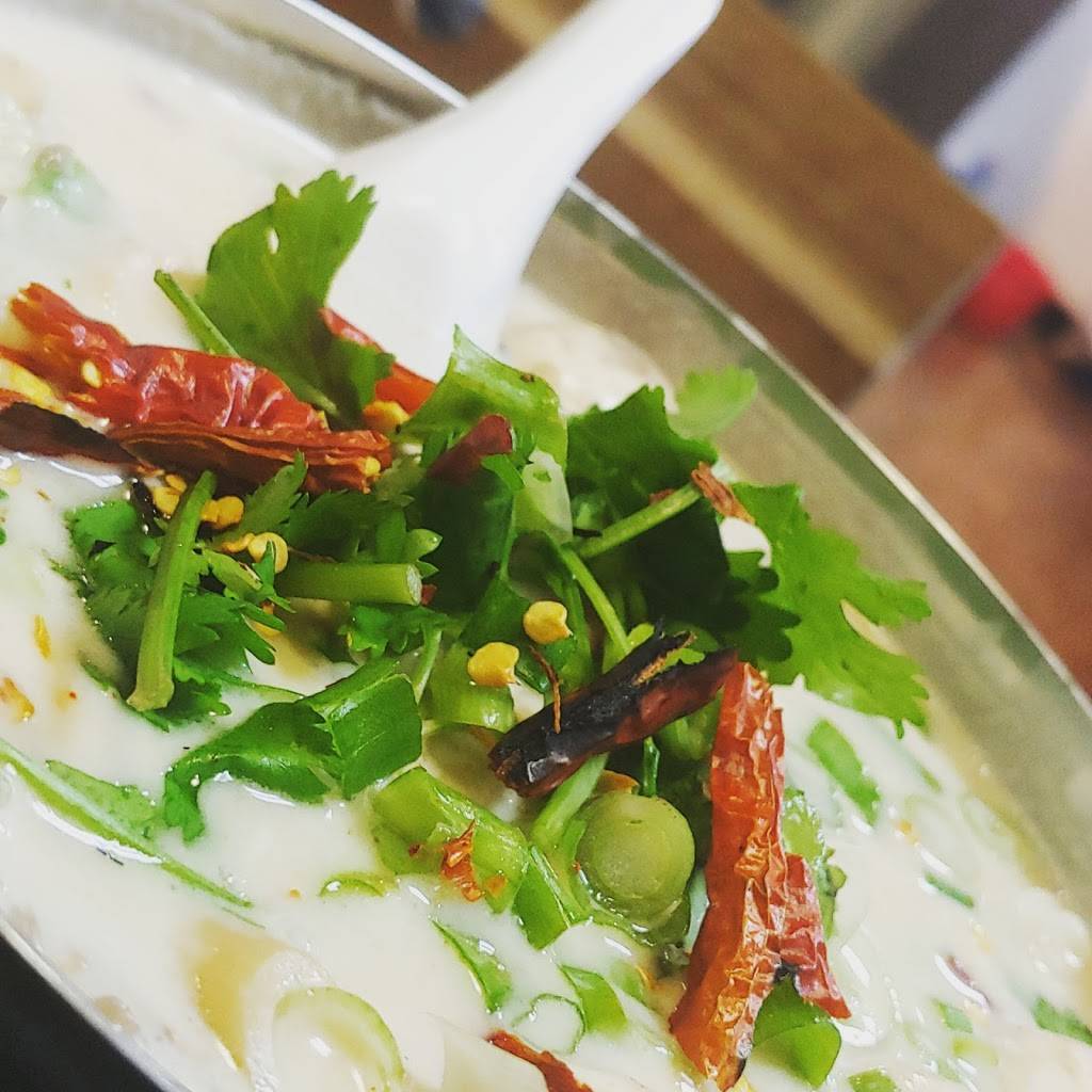 Zabb Thai Spice Kitchen | restaurant | 8090 S Durango Dr #112, Las Vegas, NV 89113, USA | 7257773111 OR +1 725-777-3111