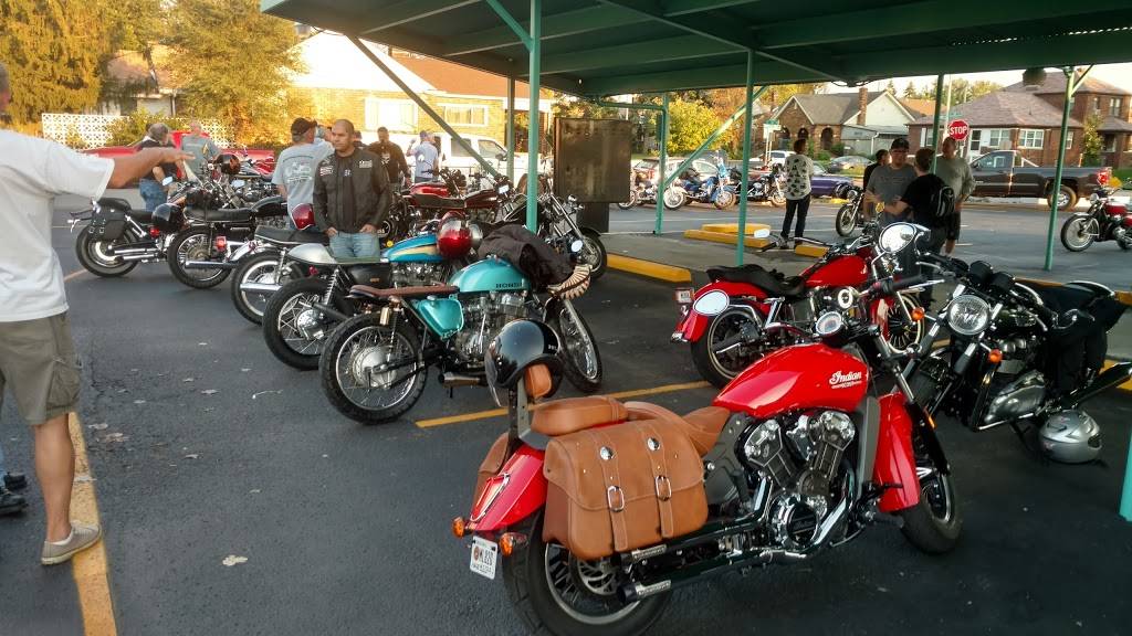 Steer-In | restaurant | 5130 E 10th St, Indianapolis, IN 46219, USA | 3173560996 OR +1 317-356-0996