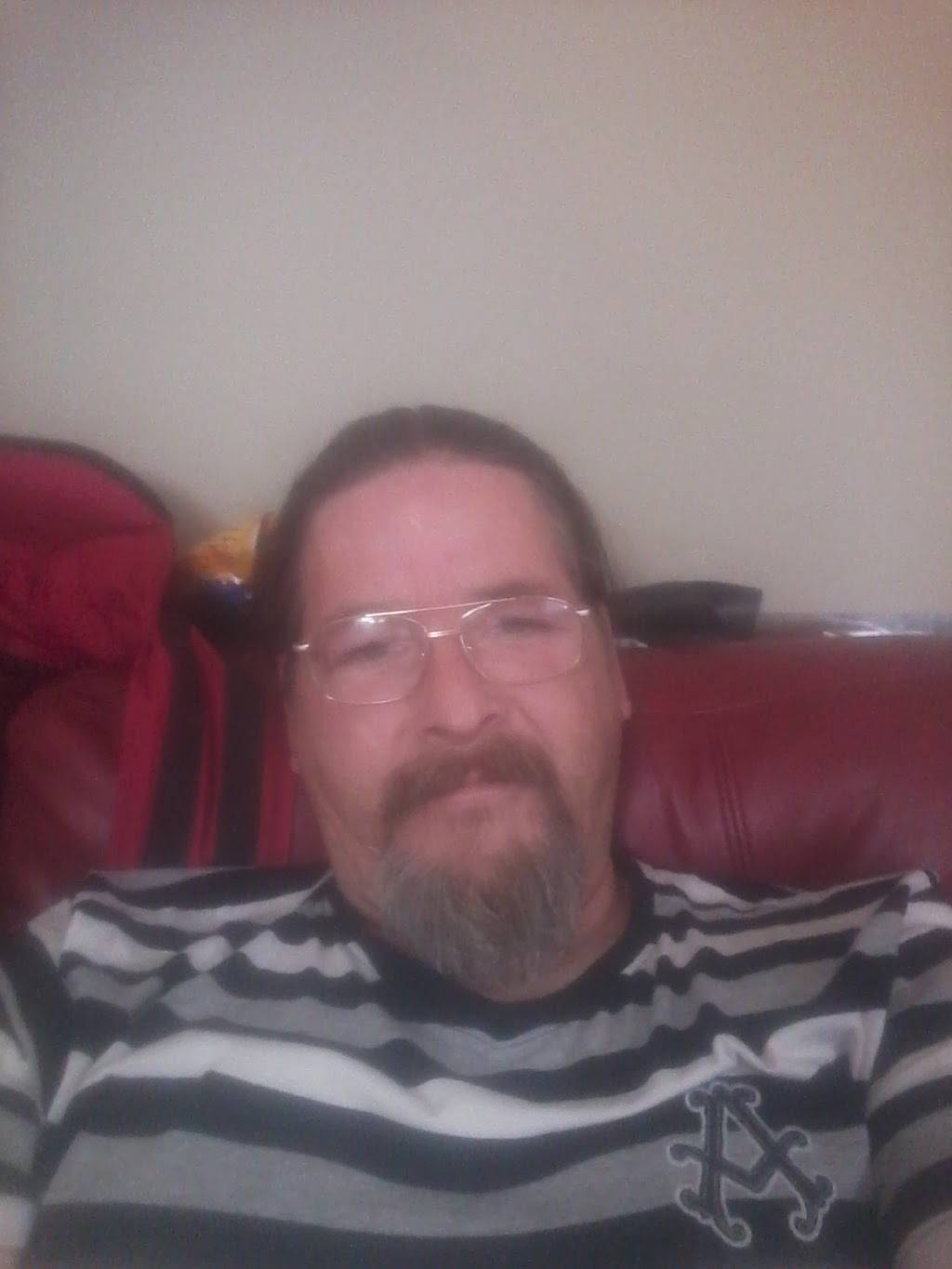 Royal Canadian Legion | restaurant | 2 Chestnut St E, St. Catharines, ON L2T 1G5, Canada | 9052271821 OR +1 905-227-1821