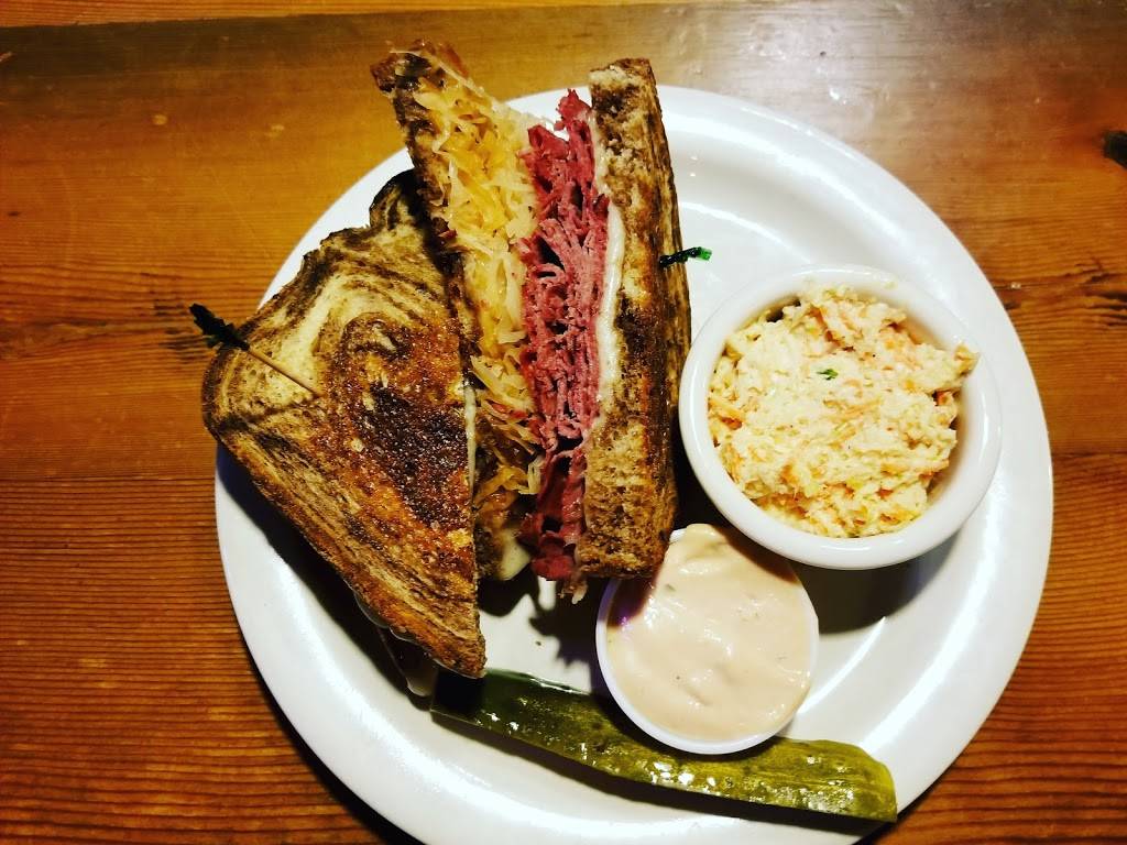 Moon & Raven Public House | restaurant | 155 W 4th St, Williamsport, PA 17701, USA | 5706519441 OR +1 570-651-9441