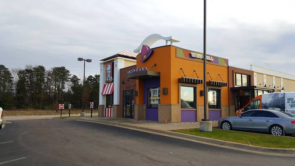 KFC | restaurant | 5425 Blueberry Ln, Fruitport, MI 49415, USA | 2317998230 OR +1 231-799-8230