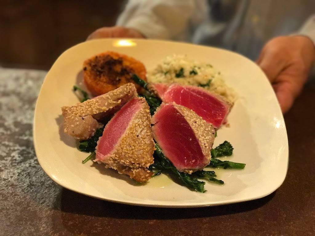 Pinos Italian Kitchen & Bar | restaurant | 361 Village Square Ln #130, Castle Pines, CO 80108, USA | 3036633421 OR +1 303-663-3421