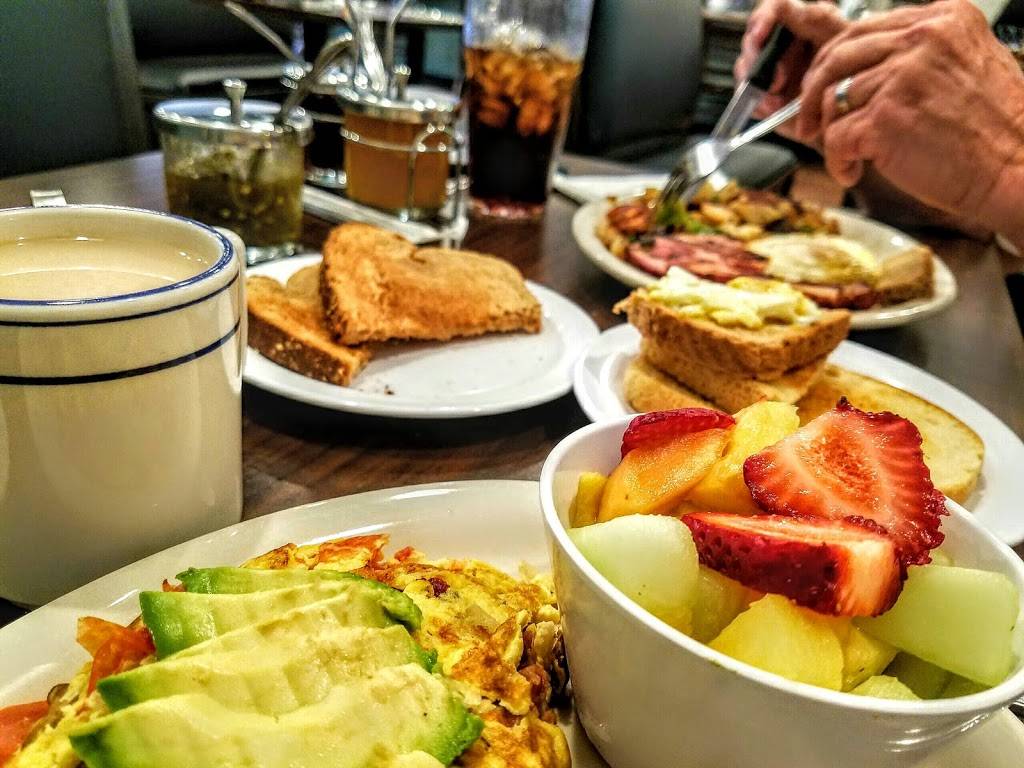 Tios Cafe | restaurant | 2248 Tapo St, Simi Valley, CA 93063, USA | 8056380240 OR +1 805-638-0240