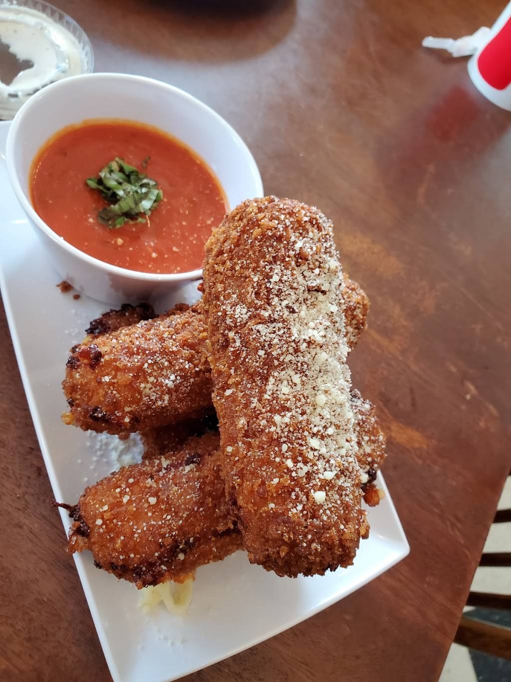 High Point Pizza | restaurant | 477 High Point Terrace, Memphis, TN 38122, USA | 9014523339 OR +1 901-452-3339