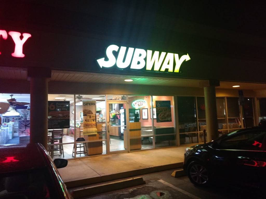 Subway | restaurant | 2525 W International Speedway Blvd #250, Daytona Beach, FL 32114, USA | 3862574207 OR +1 386-257-4207