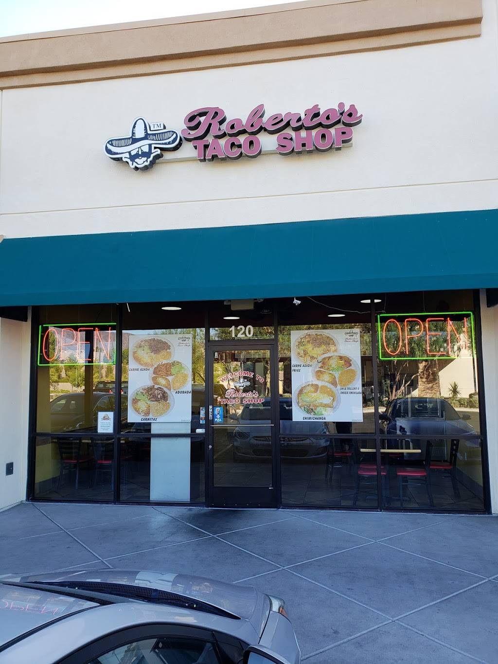 Roberto’s | restaurant | 2810 Bicentennial Pkwy #120, Henderson, NV 89044, USA | 7024749100 OR +1 702-474-9100