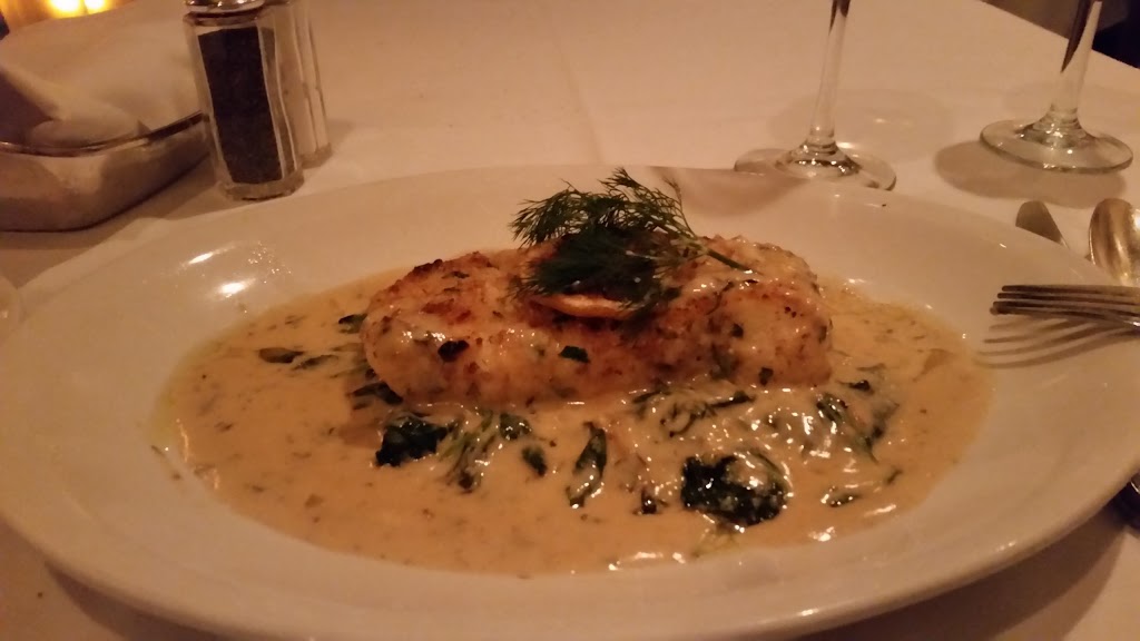 Giovannis On the Hill | restaurant | 5201 Shaw Ave, St. Louis, MO 63110, USA | 3147725958 OR +1 314-772-5958