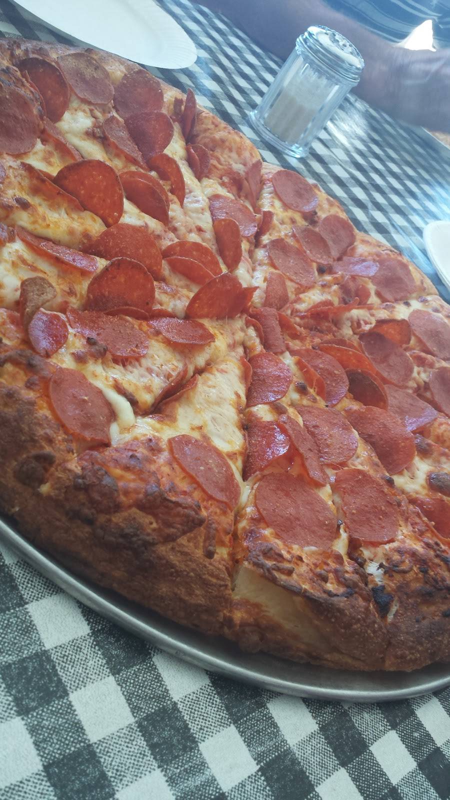 Tonys Pizza Lindsay | restaurant | 380 W Hermosa St, Lindsay, CA 93247, USA | 5595626000 OR +1 559-562-6000