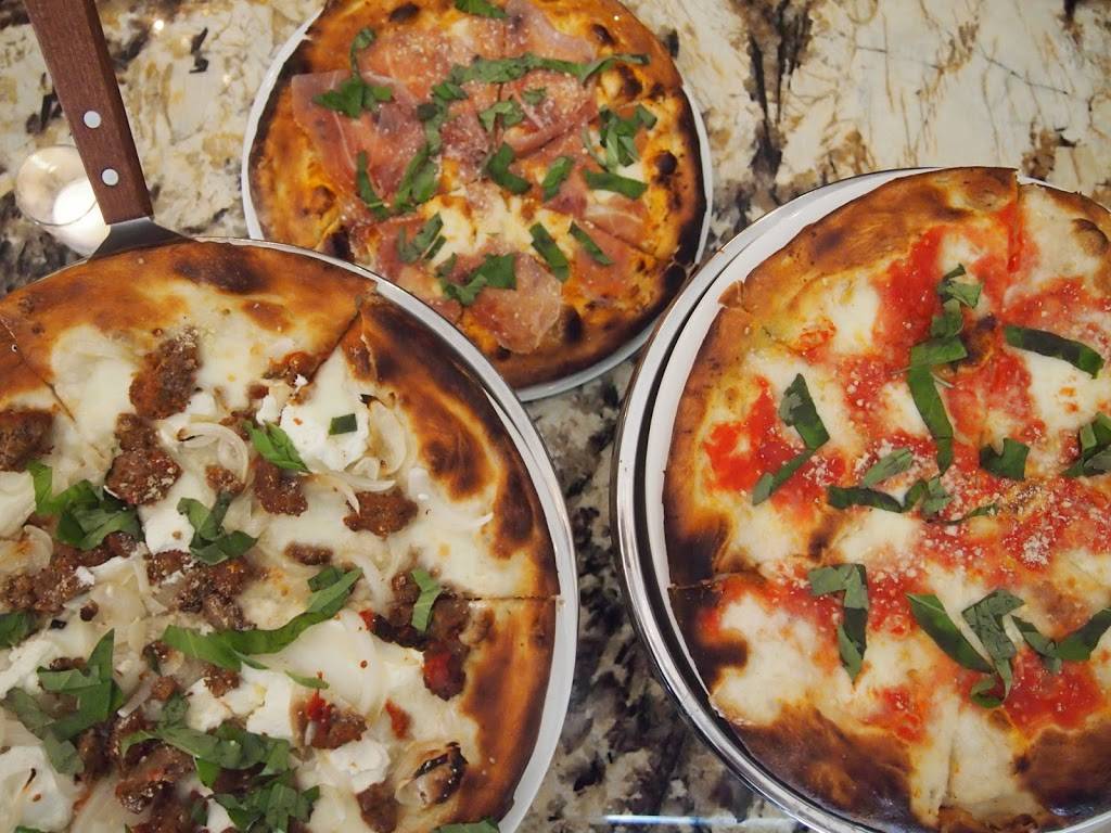 Delucas Italian Restaurant | restaurant | 7324 Amboy Rd, Staten Island, NY 10307, USA | 7182277200 OR +1 718-227-7200