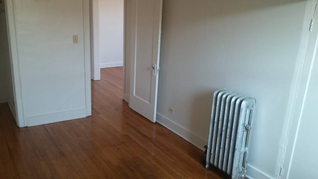 El Pulpo Loco Restaurant | restaurant | 6619 N Clark St, Chicago, IL 60626, USA | 7732742241 OR +1 773-274-2241