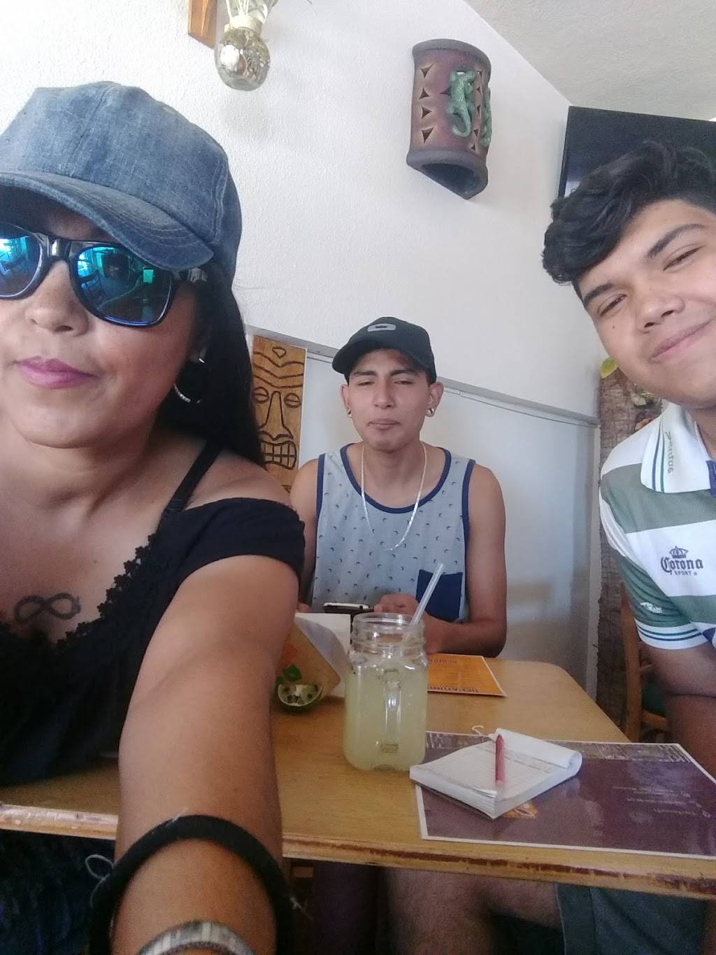 Tiki Tacos Tijuana | restaurant | Cachanilla 1881, Herrera, 22534 Tijuana, B.C., Mexico | 016642638608 OR +52 664 263 8608