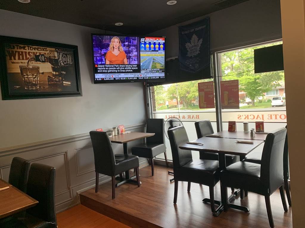Coyote Jacks Bar & Grill | restaurant | 200 Bellamy Rd N, Scarborough, ON M1J 2L6, Canada | 4165510053 OR +1 416-551-0053