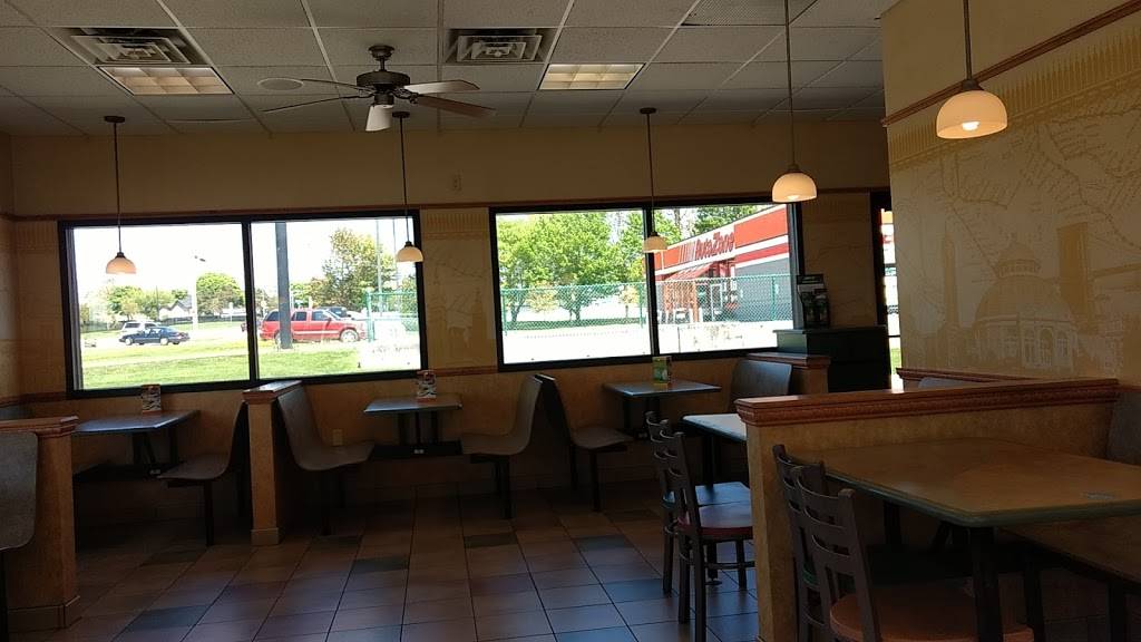 Subway Restaurants | restaurant | 1463 Egg Harbor Rd, Sturgeon Bay, WI 54235, USA | 9207460666 OR +1 920-746-0666