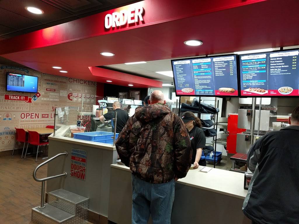 Dominos Pizza | meal delivery | 738 Michigan Ave, Holland, MI 49423, USA | 6163924556 OR +1 616-392-4556