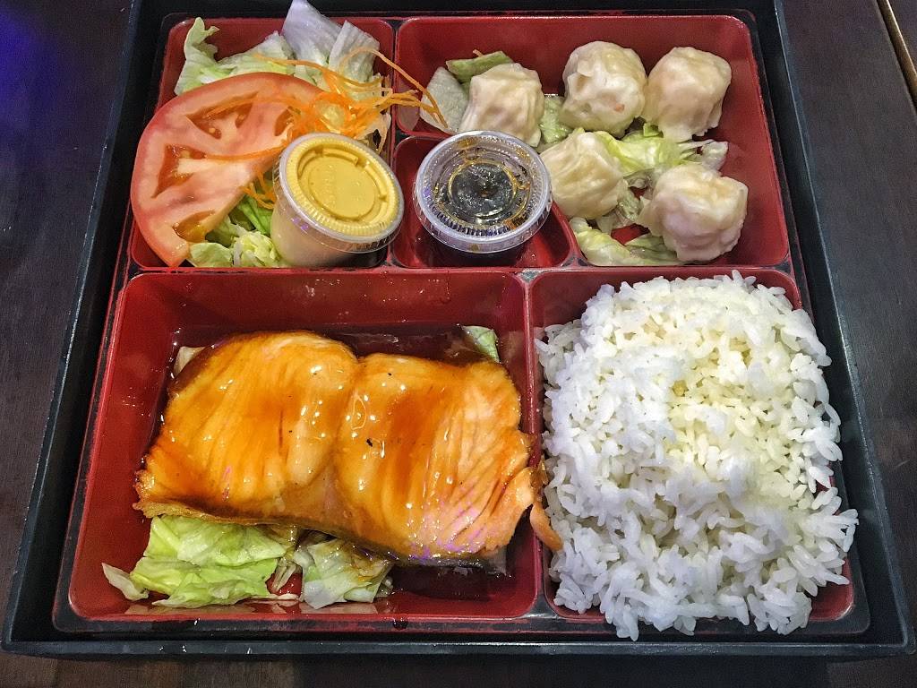 Ikura Sushi | restaurant | 646 Grand St, Brooklyn, NY 11211, USA | 9292959315 OR +1 929-295-9315