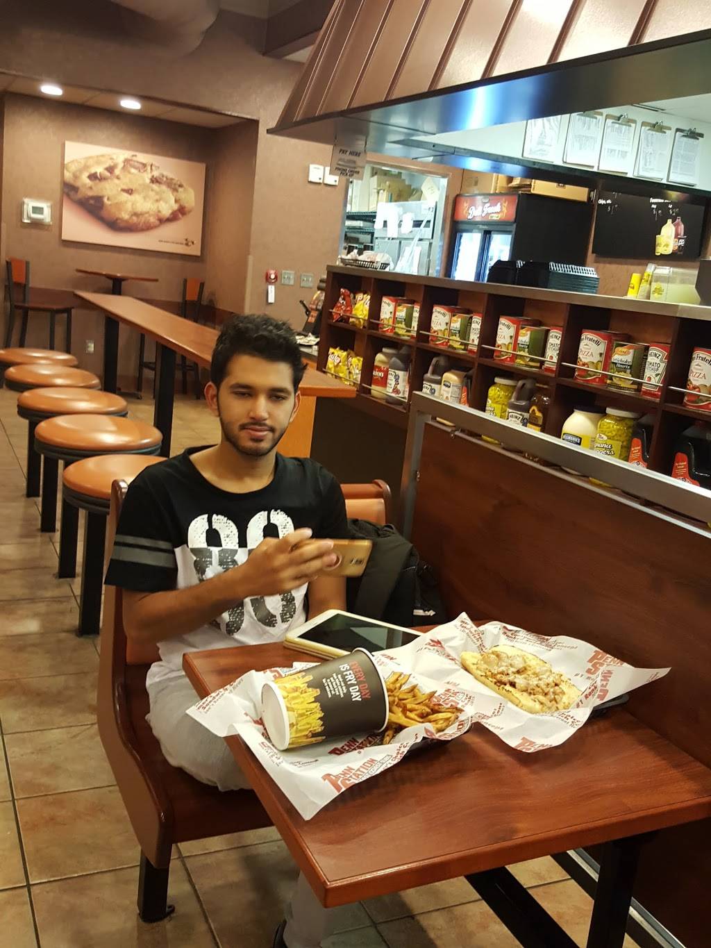 Penn Station East Coast Subs | meal takeaway | 1616 E Wooster St, Bowling Green, OH 43402, USA | 4193537366 OR +1 419-353-7366