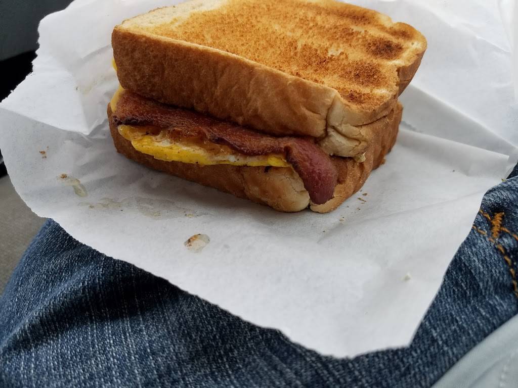 Bevs Better Burgers | restaurant | 15010 N Main St, Alachua, FL 32615, USA | 3864622670 OR +1 386-462-2670