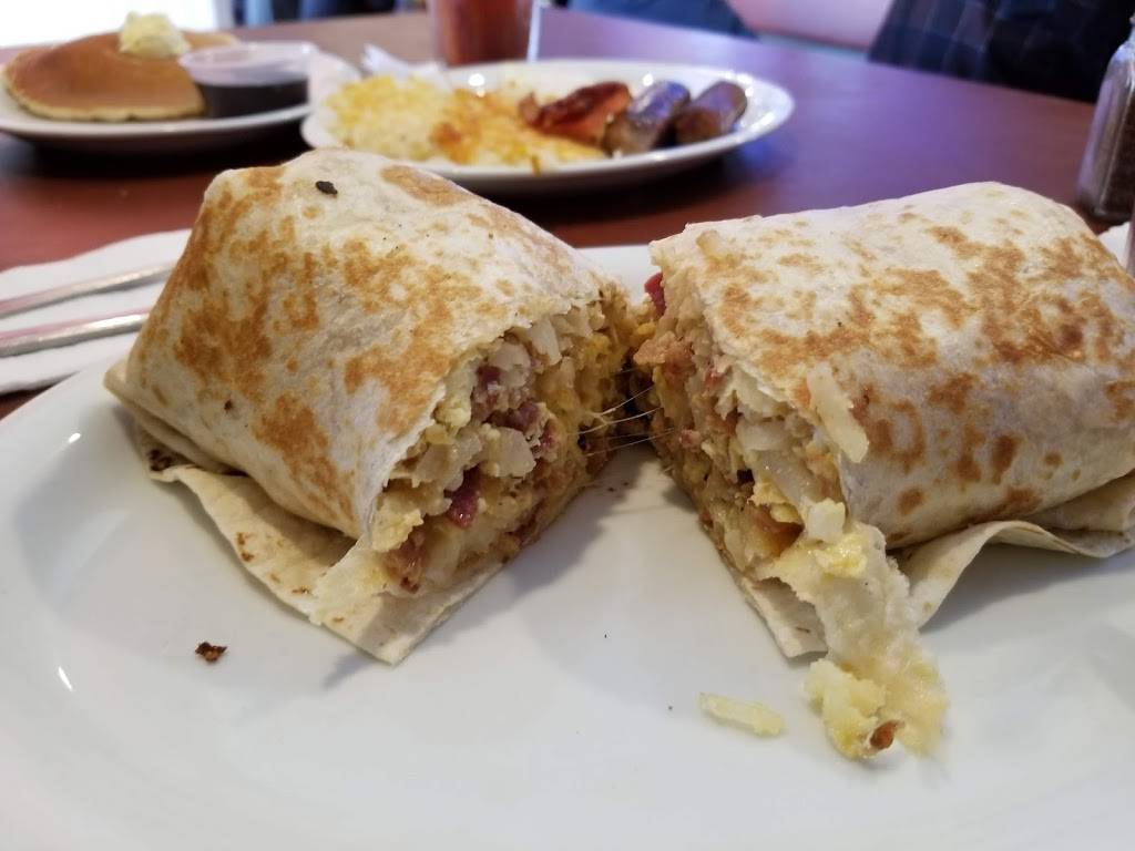 Harry s Grill | restaurant | 16685 Pacific Coast Hwy, Sunset Beach, CA 90742, USA | 5625929500 OR +1 562-592-9500