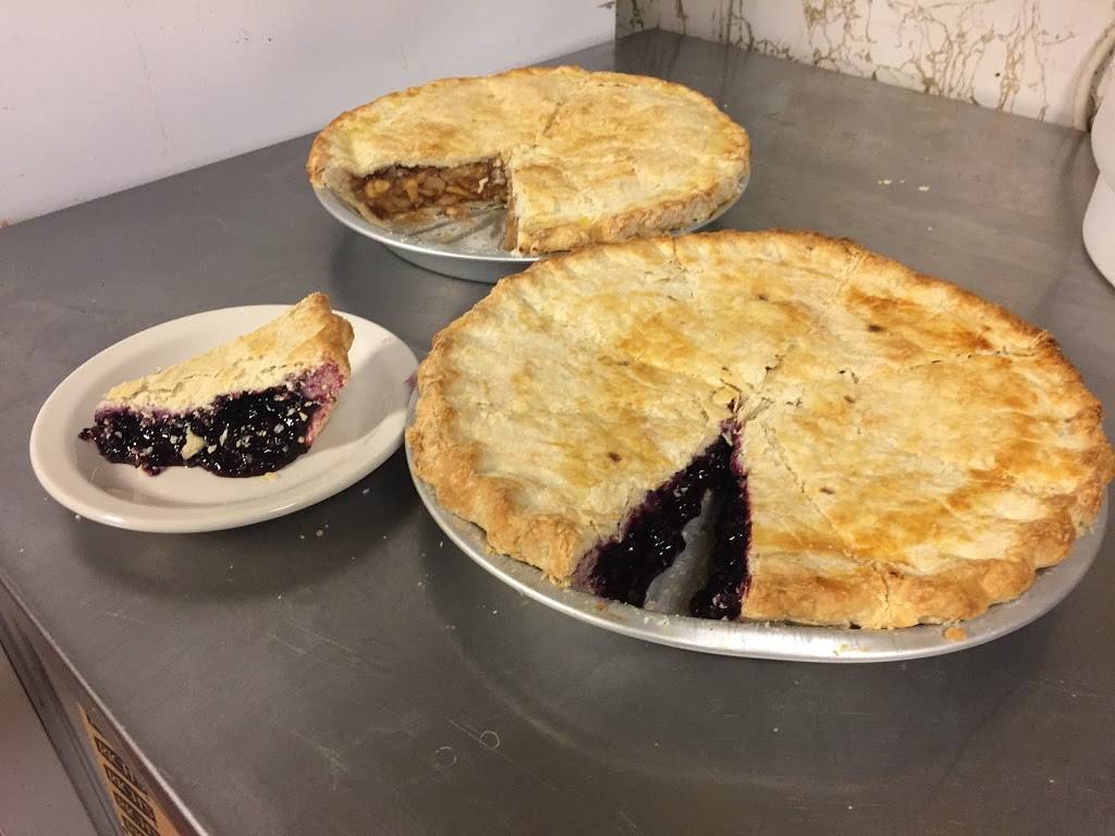 Village Towne Restaurant and Banquet Hall | restaurant | 11183 PA-61, Mt Carmel, PA 17851, USA | 5703392261 OR +1 570-339-2261