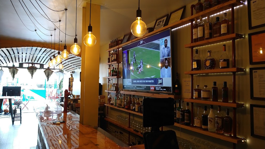 Inwood Social Whiskey & Burger Bar | restaurant | 101 Sherman Ave, New York, NY 10034, USA | 6466697738 OR +1 646-669-7738