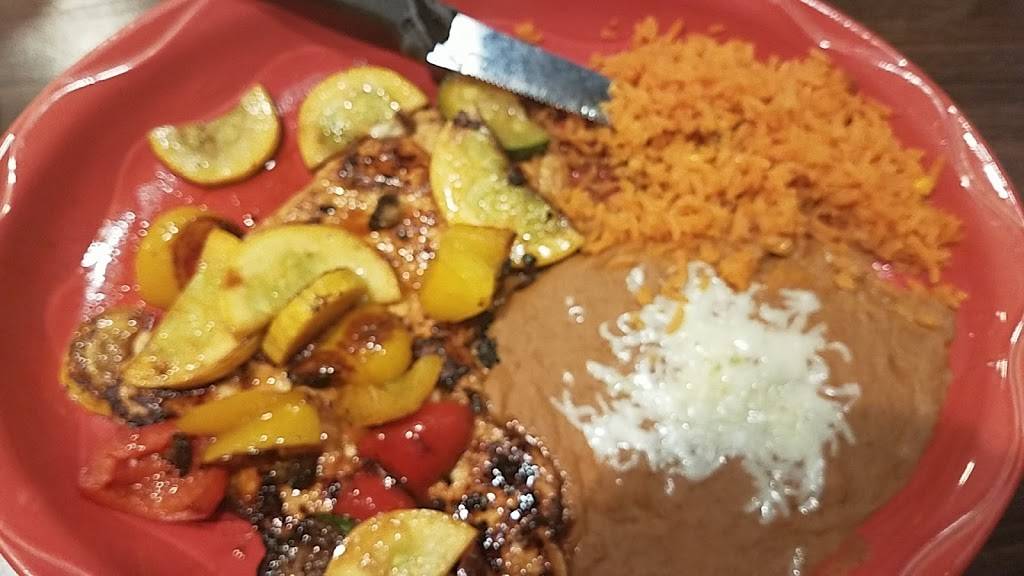 El Vallarta | restaurant | 11910 Standing Stone Dr #105, Gretna, NE 68028, USA | 4023324656 OR +1 402-332-4656