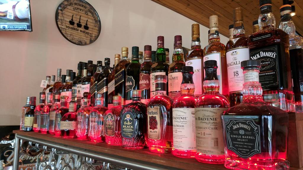 Twin Peaks Lake Buena Vista | restaurant | 12353 Winter Garden Vineland Rd, Orlando, FL 32836, USA | 4077784810 OR +1 407-778-4810