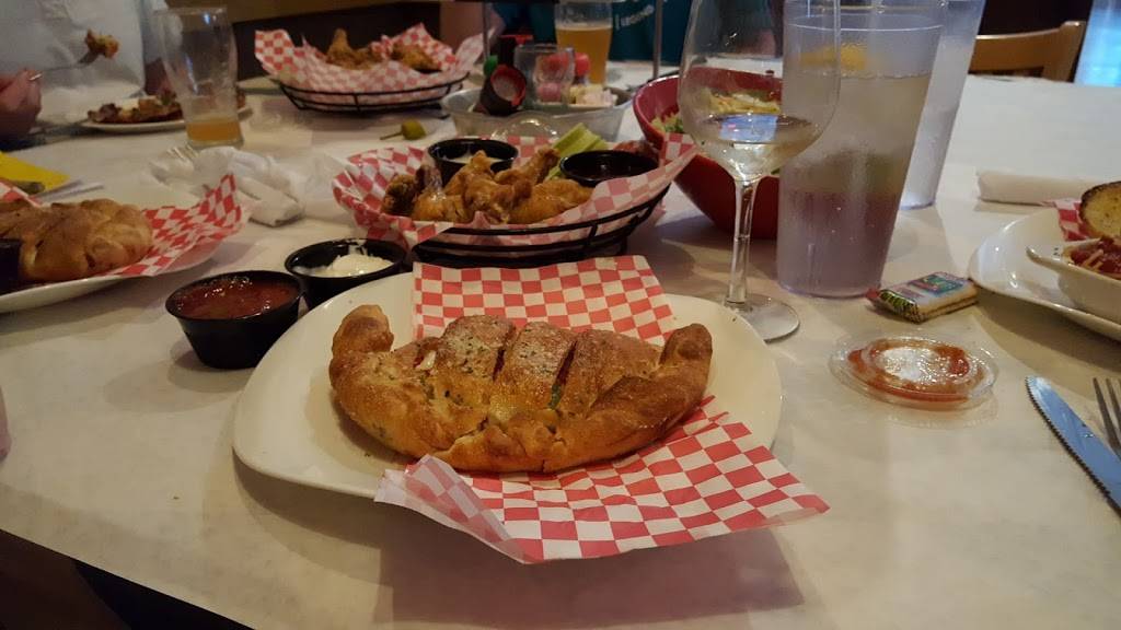 Mios Pizzeria | restaurant | 8298 Clough Pike, Cincinnati, OH 45244, USA | 5134743777 OR +1 513-474-3777