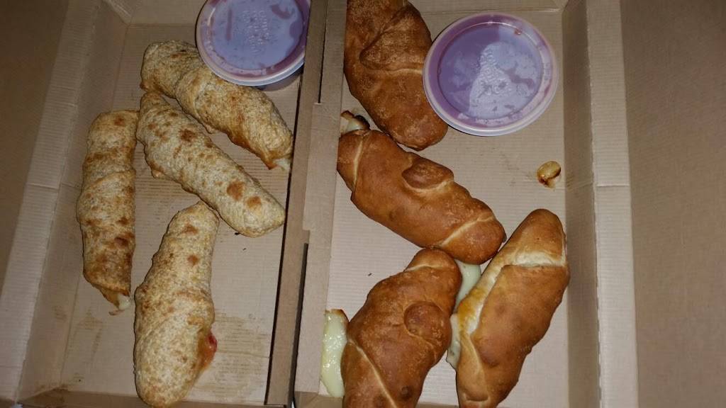 Pizza Hut | restaurant | 8757 Grissom Rd Suite 500, San Antonio, TX 78250, USA | 2106805222 OR +1 210-680-5222