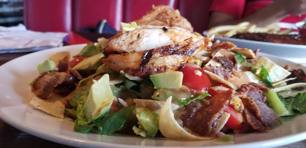 TGI Fridays | restaurant | 1001 U.S. 9, Old Bridge, NJ 08857, USA | 7327278200 OR +1 732-727-8200