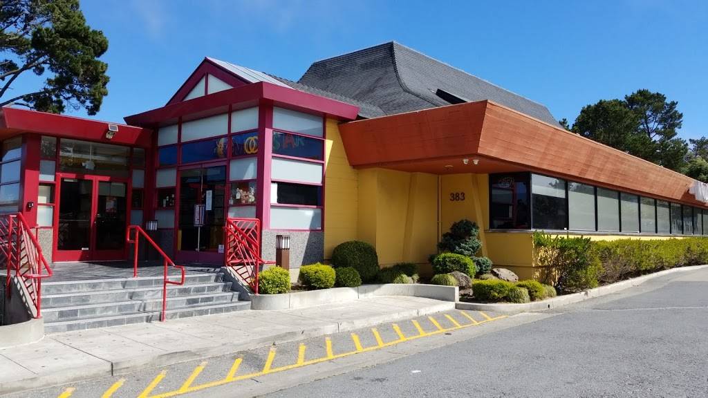 Moonstar | restaurant | 2613, 383 Gellert Blvd, Daly City, CA 94015, USA | 6509922888 OR +1 650-992-2888