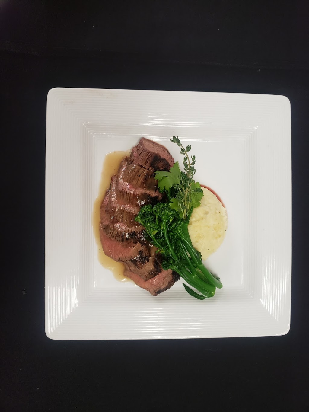 Seasons 101 | restaurant | 101 E Main St, Sevierville, TN 37862, USA | 8653812101 OR +1 865-381-2101