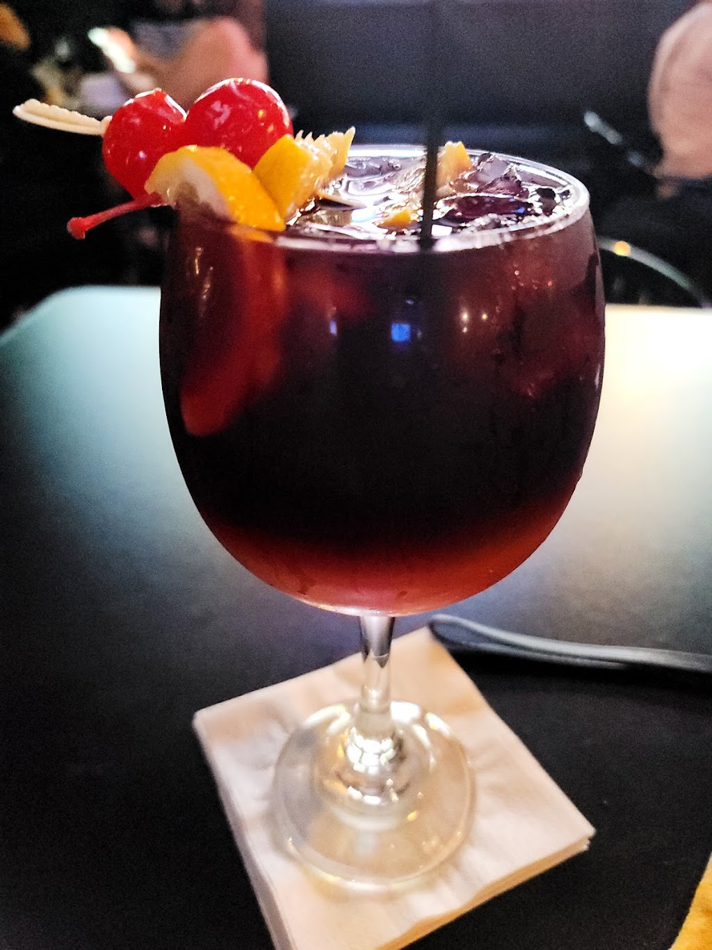 Friends Cocktail Lounge | night club | 21633 Eight Mile Rd, Detroit, MI 48219, USA | 3135354664 OR +1 313-535-4664