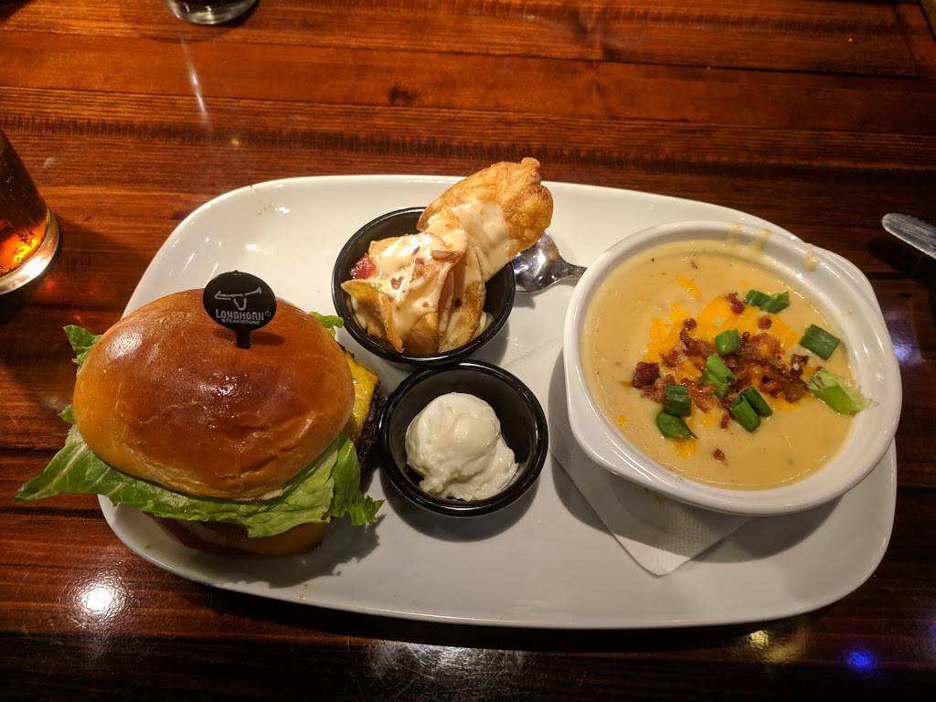 LongHorn Steakhouse | meal takeaway | 4305 Holiday Inn Express Way Northwest N, Cleveland, TN 37312, USA | 4234723430 OR +1 423-472-3430