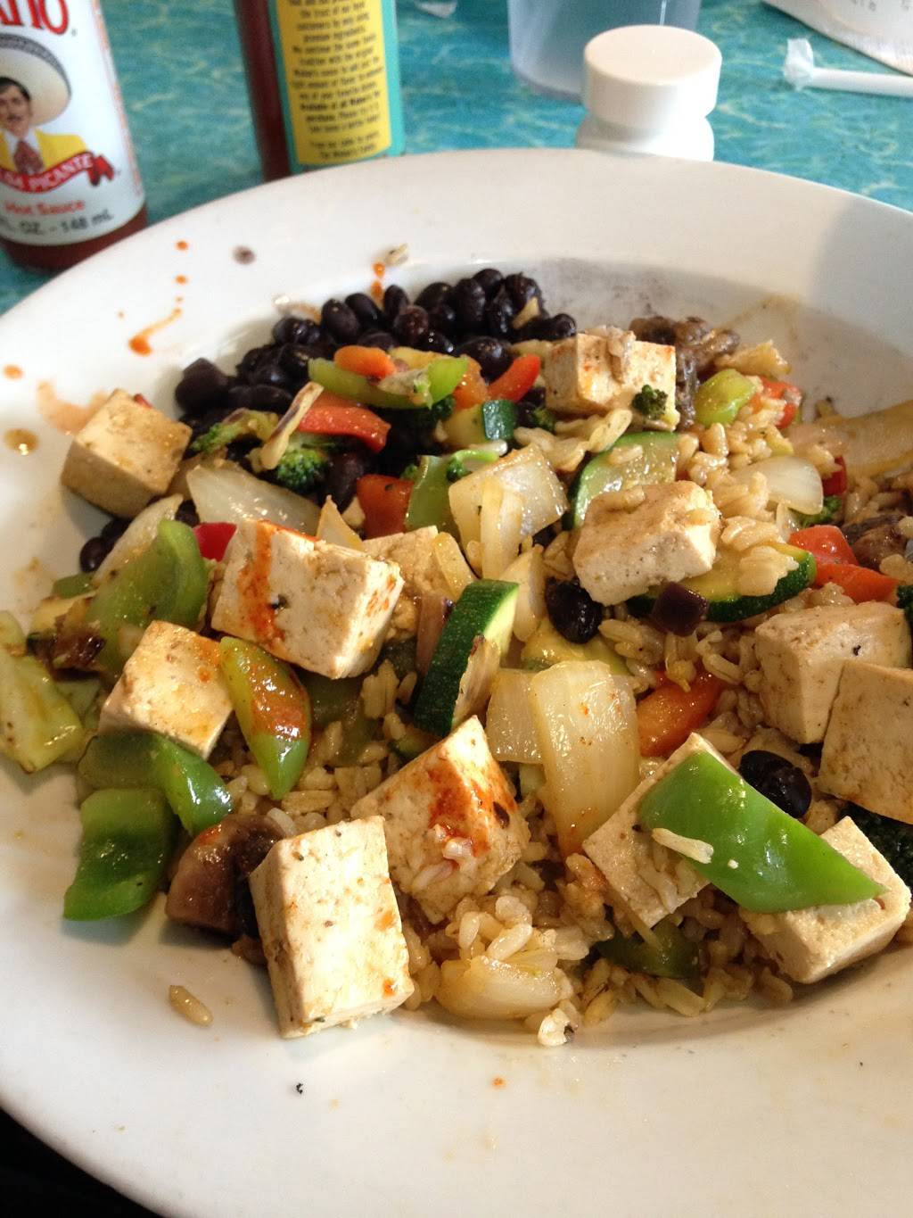 Wahoos fish taco | restaurant | 23042 Eastpark Dr, Yorba Linda, CA 92887, USA | 7149213051 OR +1 714-921-3051