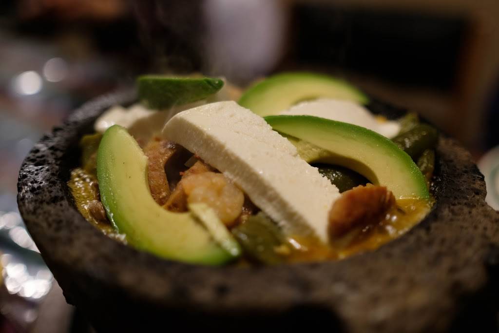 El Molcajete Mexican Food | restaurant | 271 Old Croton Rd, Flemington, NJ 08822, USA | 9082371553 OR +1 908-237-1553
